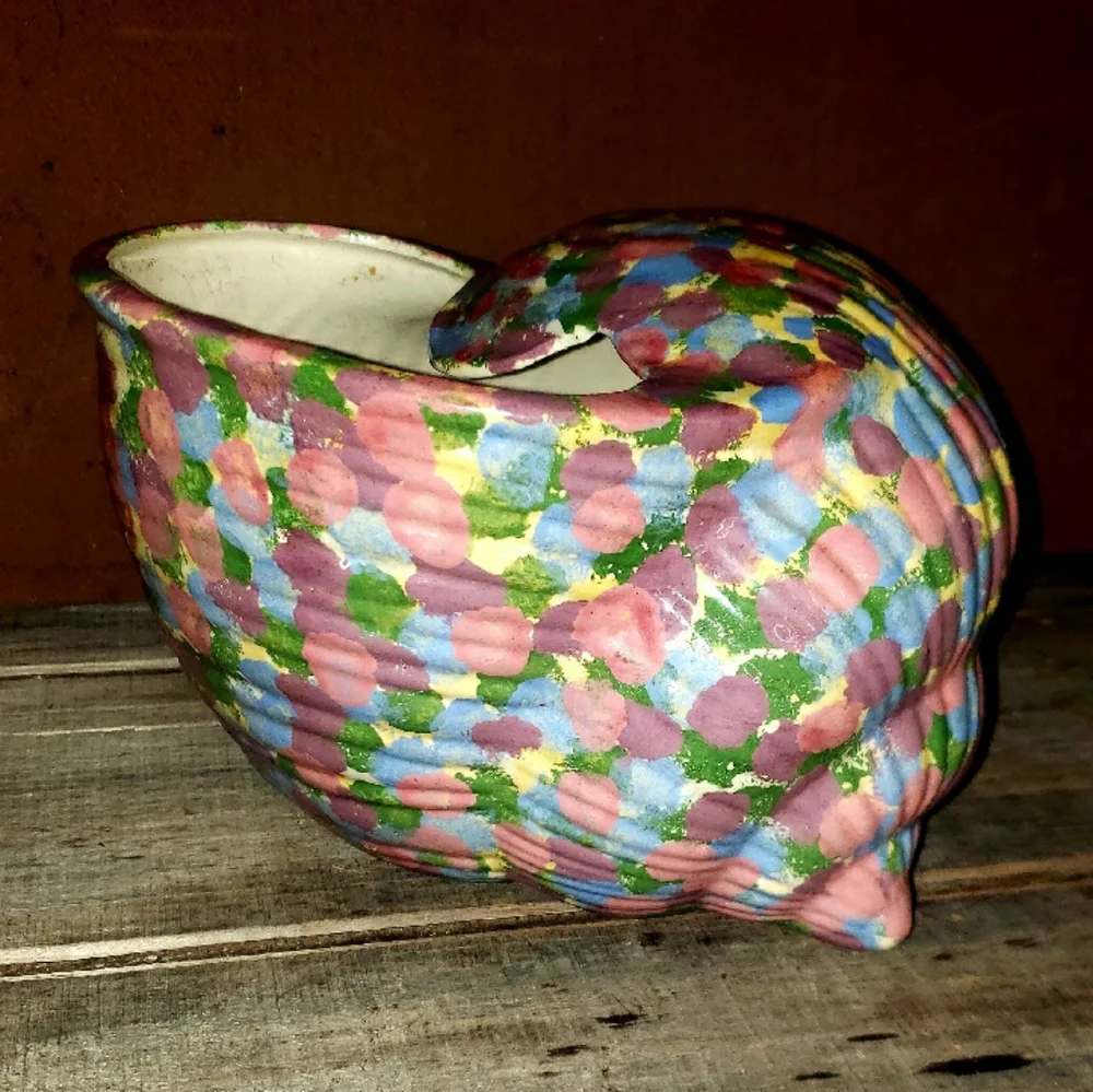 Colorful Ceramic Shell Planter - Picture 1 of 1